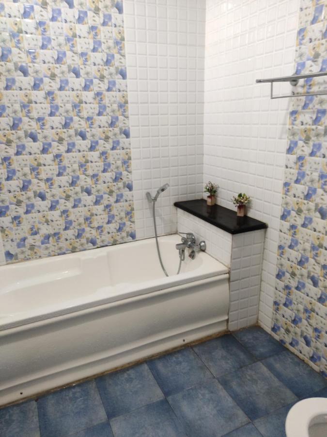 Subasree Cottage Tirunallar Bagian luar foto